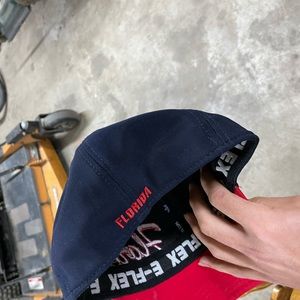 Selling a Essienacle Cap that’s Florida/Untied states theme, colors too!